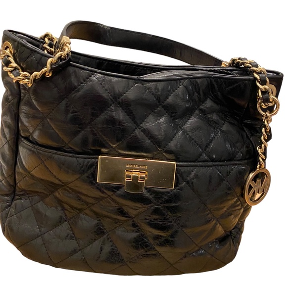 Authentic Michael Kors Lamb skin quilted handbag. - Picture 11 of 13